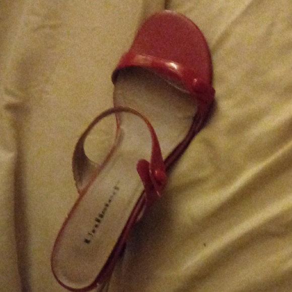 Shoes - Picture 5 of 6